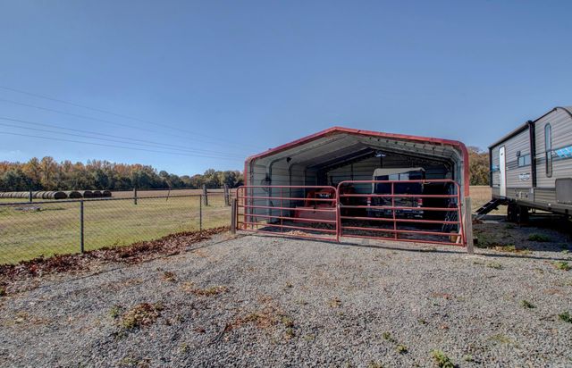 817 N Walkers Corner Road, Scott, AR 72142