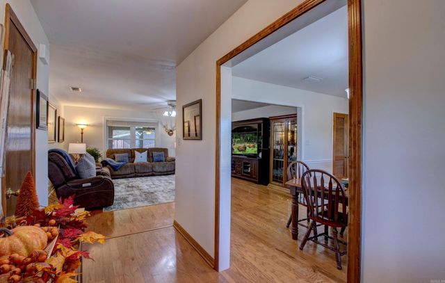 817 N Walkers Corner Road, Scott, AR 72142