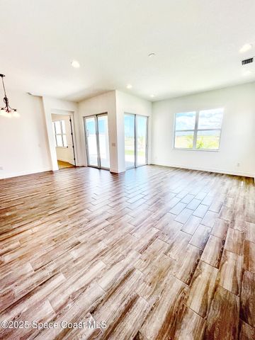 2938 Pangea Circle, Melbourne, FL 32940