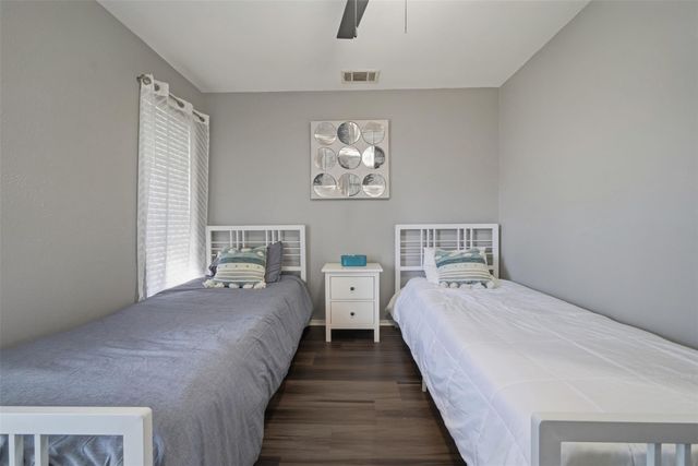 1601 Sagebrush DR, Round Rock, TX 78681