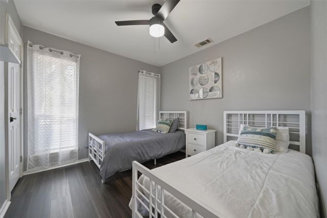 1601 Sagebrush DR, Round Rock, TX 78681