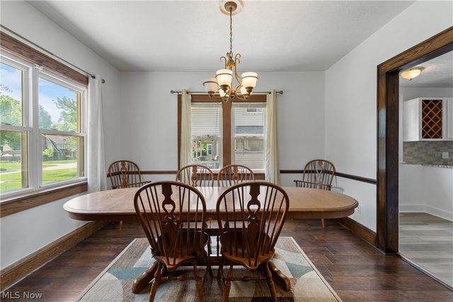 1359 Delia Avenue, Akron, OH 44320
