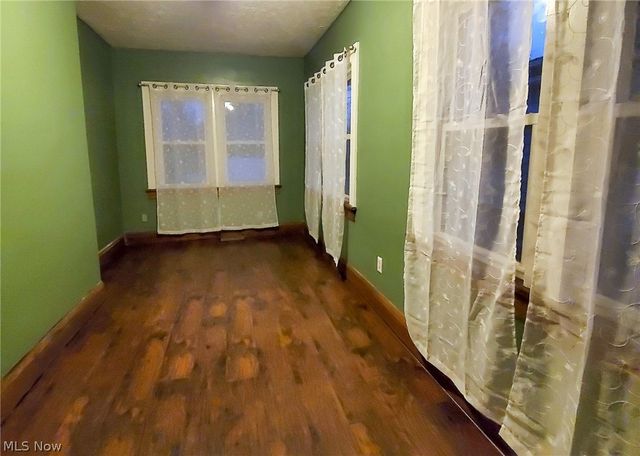 1359 Delia Avenue, Akron, OH 44320