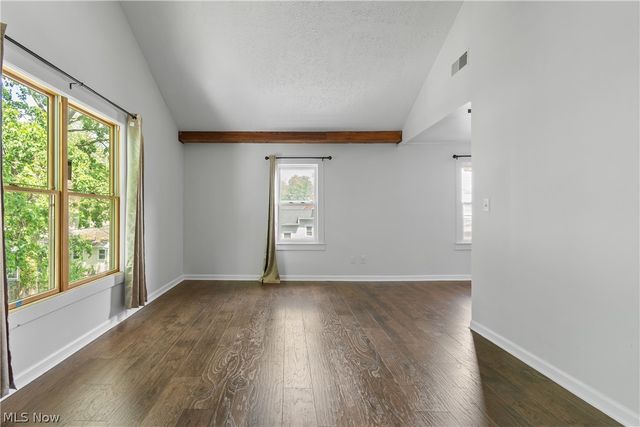 1359 Delia Avenue, Akron, OH 44320