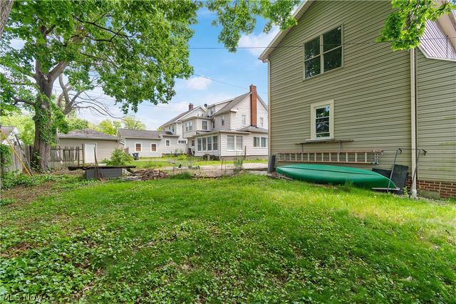1359 Delia Avenue, Akron, OH 44320