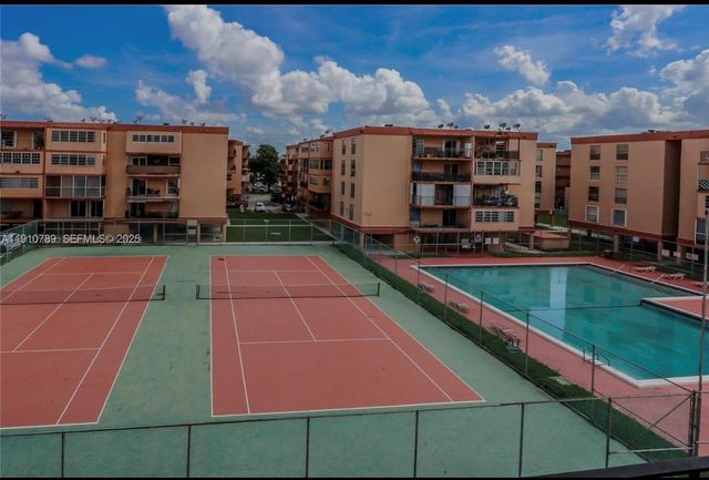 1890 W 56th Street 1423, Hialeah, FL 33012