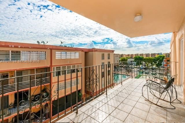 1890 W 56th Street 1423, Hialeah, FL 33012