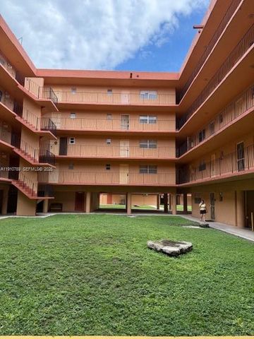 1890 W 56th Street 1423, Hialeah, FL 33012
