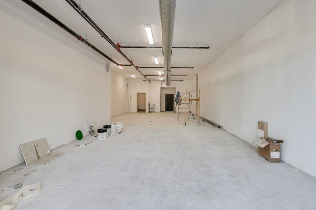 1619 W Lawrence Avenue 1, Chicago, IL 60640