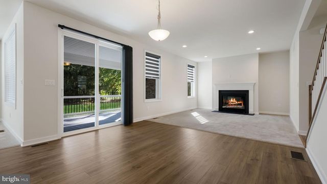 1448 MILL RACE DR, Quakertown, PA 18951