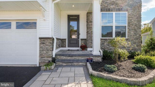 1448 MILL RACE DR, Quakertown, PA 18951