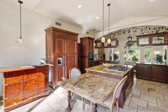 11558 Creek, Poway, CA 92064