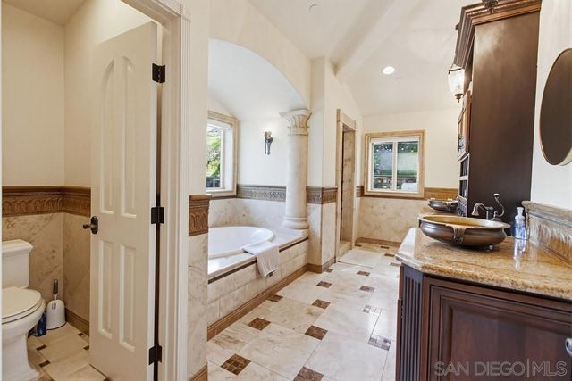 11558 Creek, Poway, CA 92064