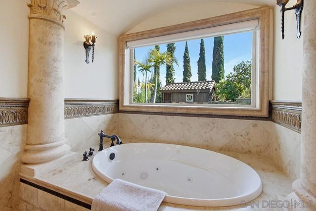 11558 Creek, Poway, CA 92064