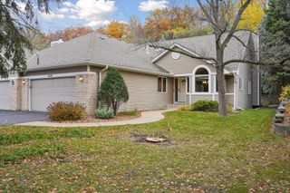 6520 Vernon Hills Road S, Edina, MN 55436