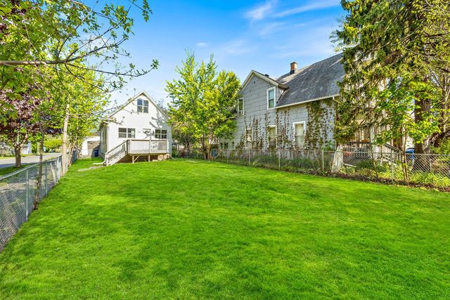 1107 Victoria Avenue, North Chicago, IL 60064