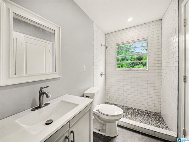 1900 SAINT CHARLES AVENUE SW, Birmingham, AL 35211