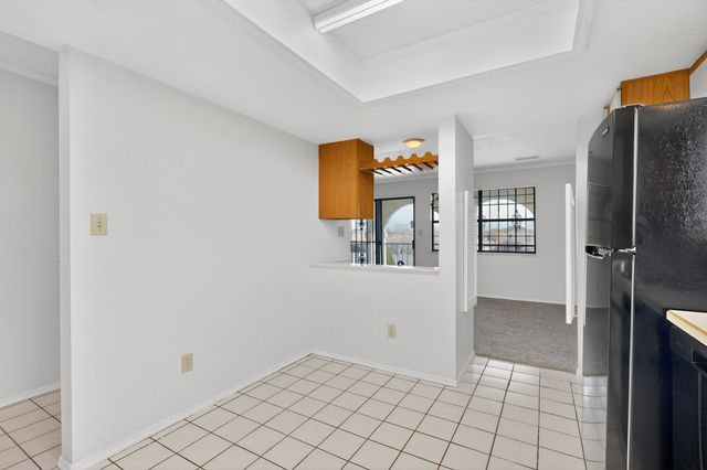 823 Country Club Drive SE APT 2E, Rio Rancho, NM 87124