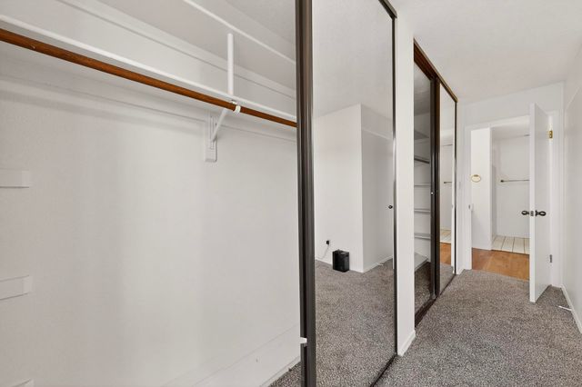 823 Country Club Drive SE APT 2E, Rio Rancho, NM 87124