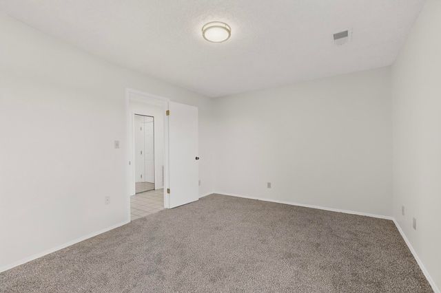 823 Country Club Drive SE APT 2E, Rio Rancho, NM 87124