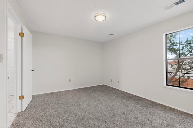 823 Country Club Drive SE APT 2E, Rio Rancho, NM 87124