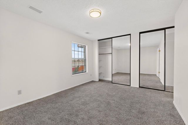 823 Country Club Drive SE APT 2E, Rio Rancho, NM 87124