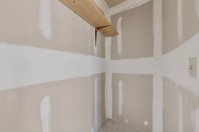 823 Country Club Drive SE APT 2E, Rio Rancho, NM 87124