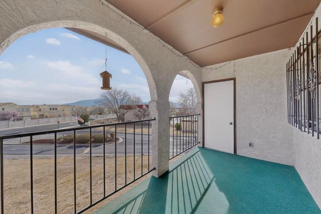 823 Country Club Drive SE APT 2E, Rio Rancho, NM 87124