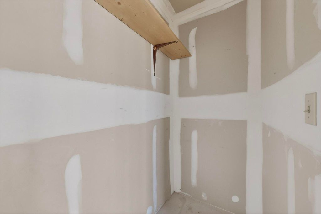 Image 32 of property listing at 823 Country Club Drive SE APT 2E, Rio Rancho, NM 87124