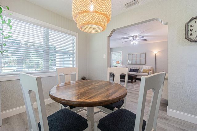 701 W HENRY AVENUE, Tampa, FL 33604