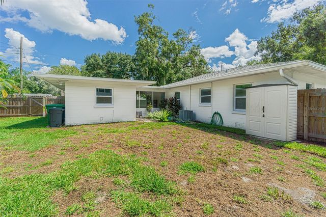 701 W HENRY AVENUE, Tampa, FL 33604