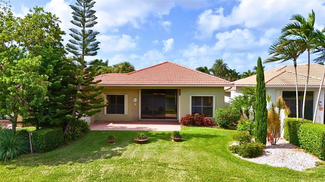 6874 Fabiano Cir, Boynton Beach, FL 33437