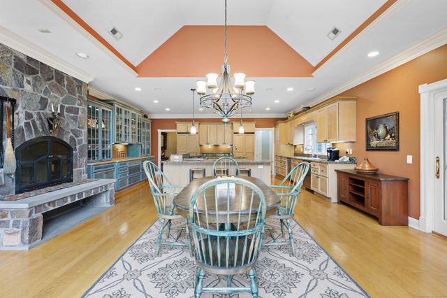 91 Dogwood Lane, Stamford, CT 06903