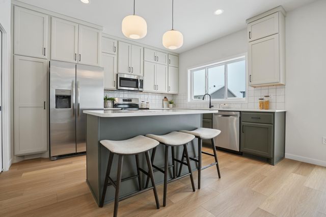 6891 14th Street S, Fargo, ND 58104