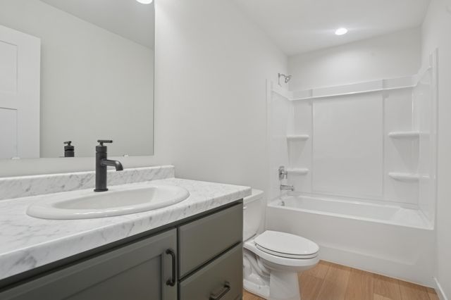 6891 14th Street S, Fargo, ND 58104