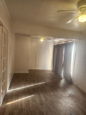 12911 Mitchwin Road, Farmers Branch, TX 75234