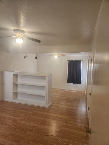 12911 Mitchwin Road, Farmers Branch, TX 75234