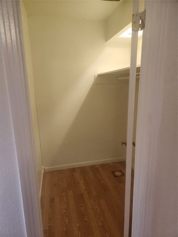 12911 Mitchwin Road, Farmers Branch, TX 75234