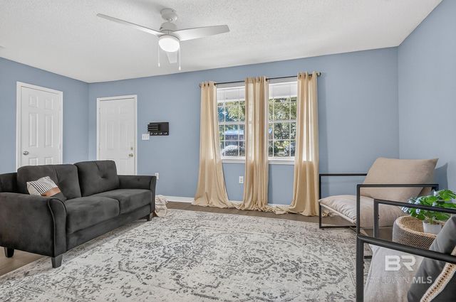 715 E Verbena Avenue, Foley, AL 36535