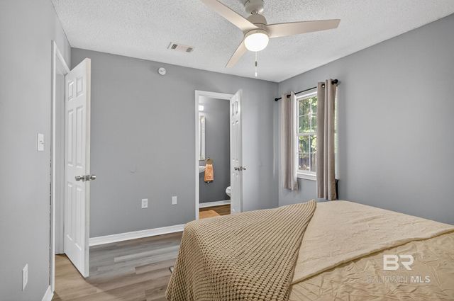 715 E Verbena Avenue, Foley, AL 36535