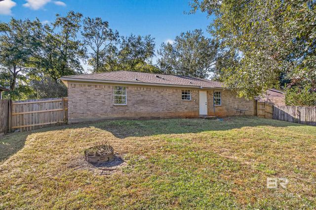 715 E Verbena Avenue, Foley, AL 36535