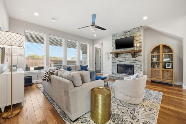 3012 Nob Hill Drive, Burleson, TX 76028