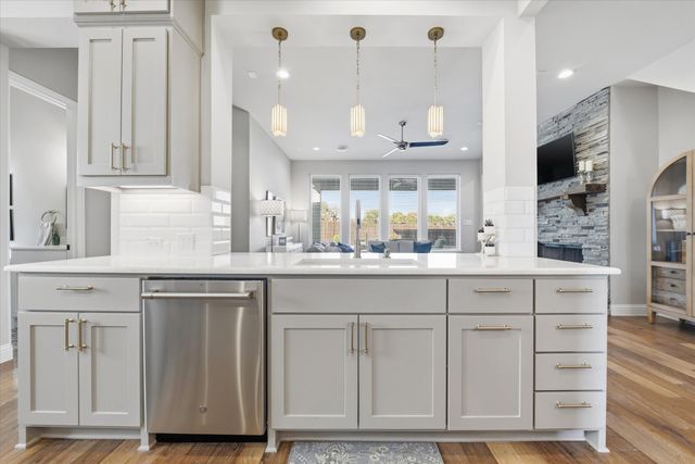 3012 Nob Hill Drive, Burleson, TX 76028