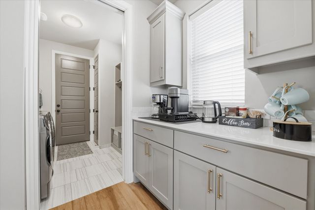 3012 Nob Hill Drive, Burleson, TX 76028