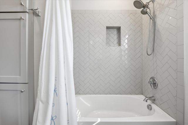 3012 Nob Hill Drive, Burleson, TX 76028