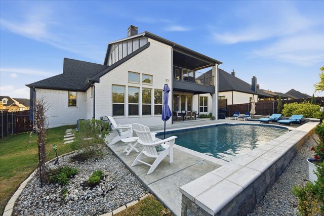 3012 Nob Hill Drive, Burleson, TX 76028