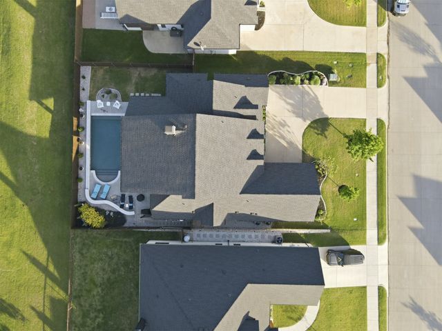 3012 Nob Hill Drive, Burleson, TX 76028