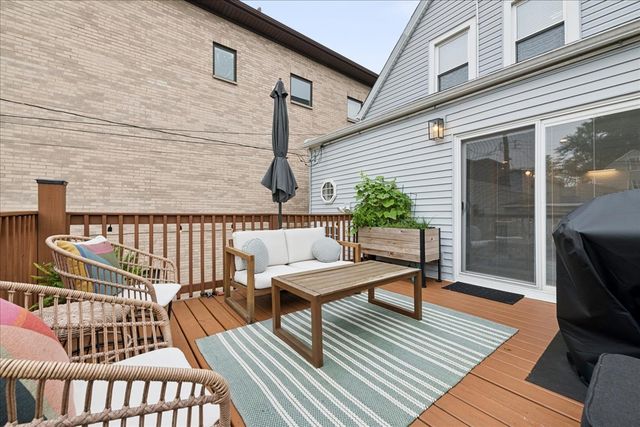 3427 N Kedzie Avenue, Chicago, IL 60618