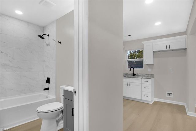 16209 Smithfield Heights DR, Smithfield, VA 23430