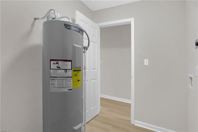 16209 Smithfield Heights DR, Smithfield, VA 23430